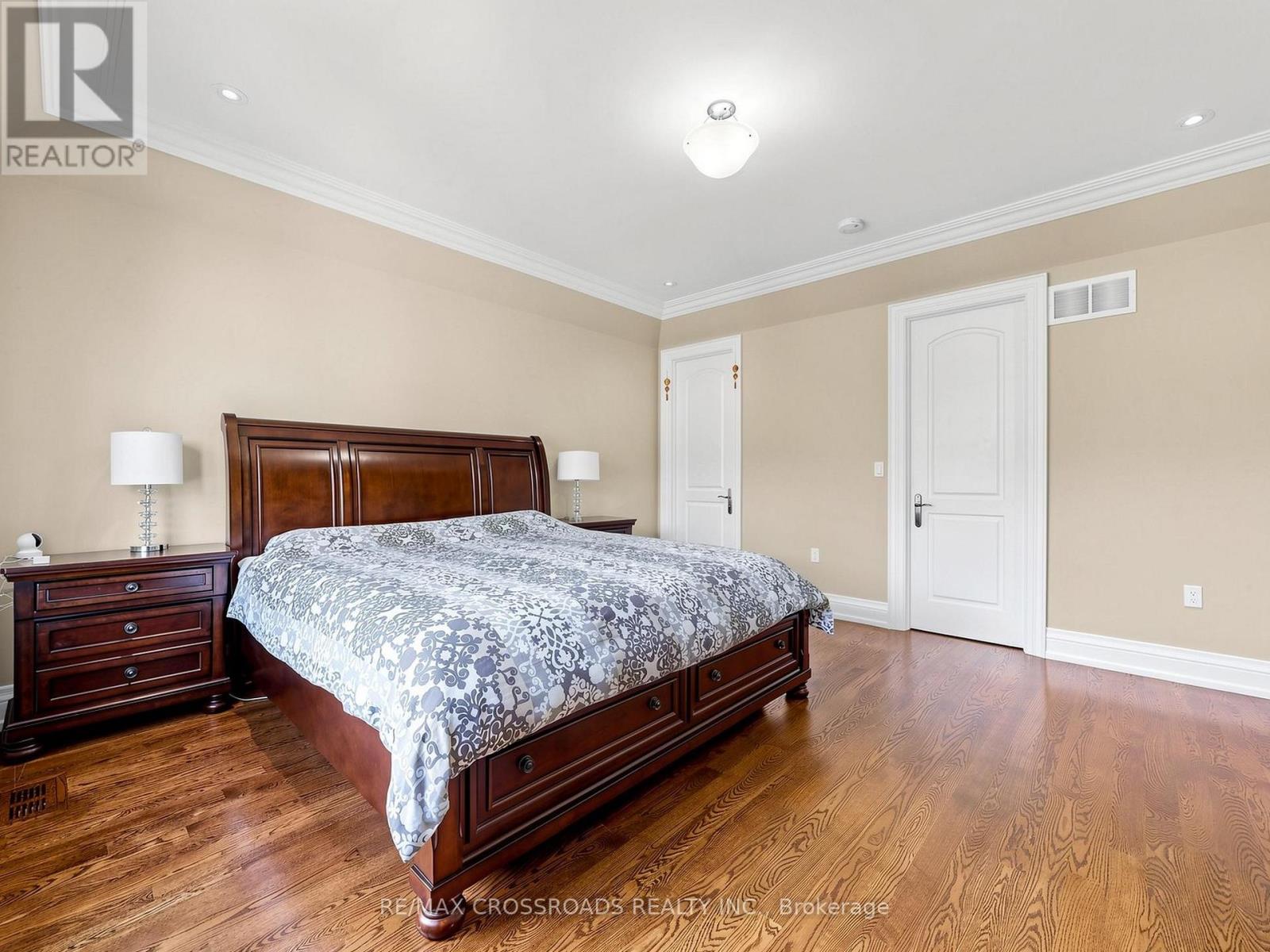 351 PATRICIA AVENUE - 22