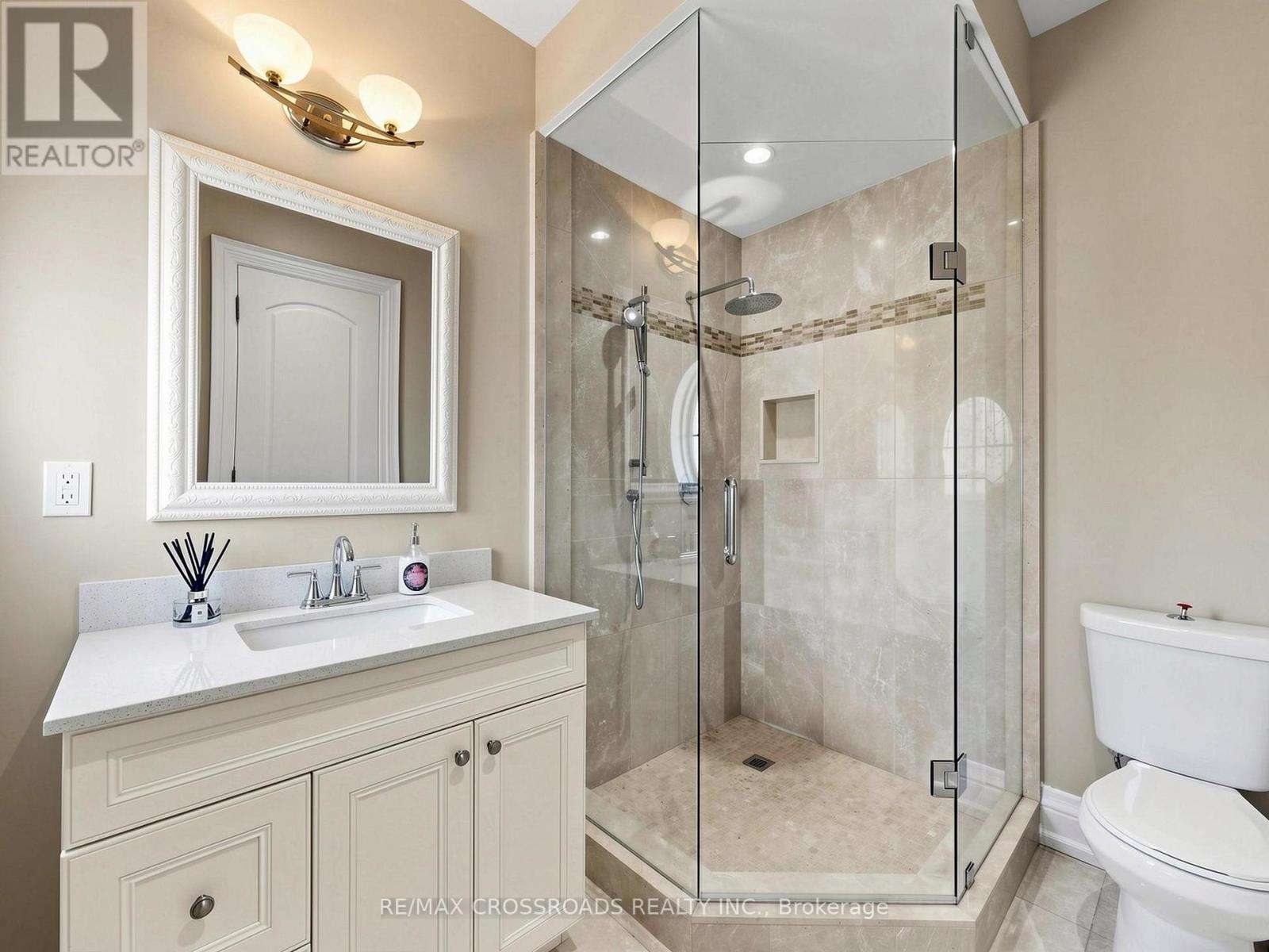 351 PATRICIA AVENUE - 24