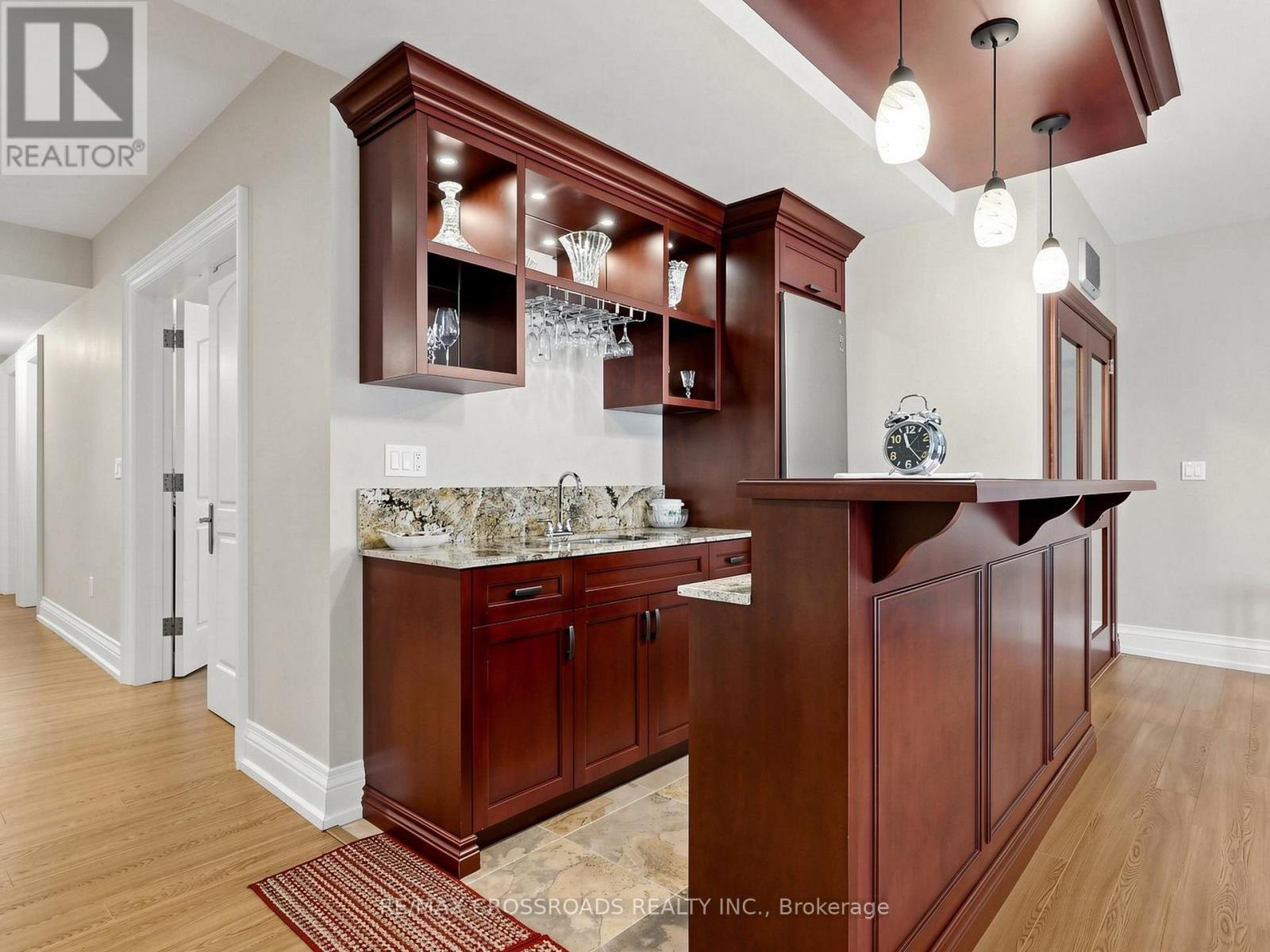 351 PATRICIA AVENUE - 33