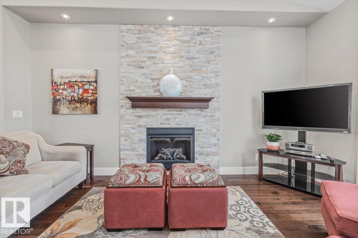 #33 88 LACOMBE DR — photo 23