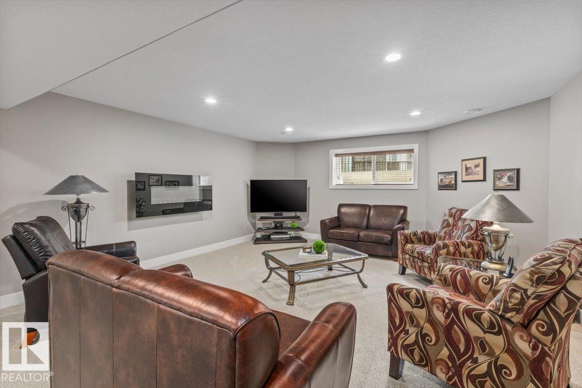 #33 88 LACOMBE DR — photo 33