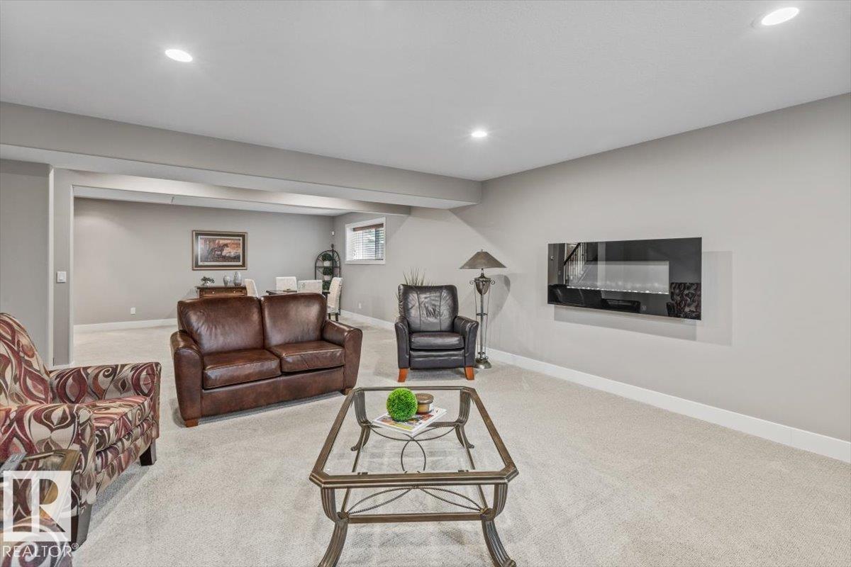 #33 88 LACOMBE DR — photo 35