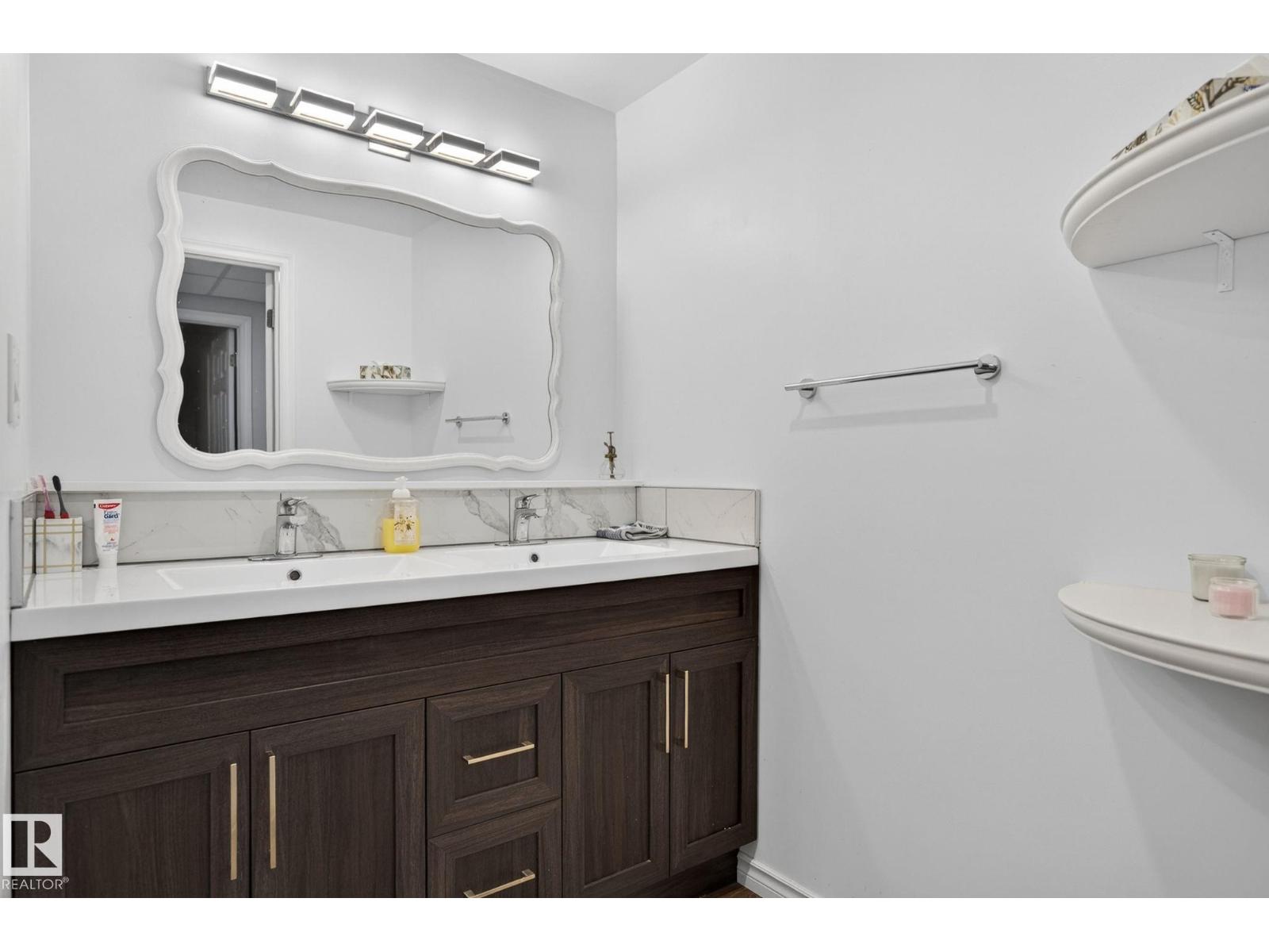 1844 TOWNE CENTRE BV NW — photo 42