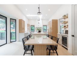 2318 Chantrell Park Drive, Surrey, BC V4A9W8 Photo 11