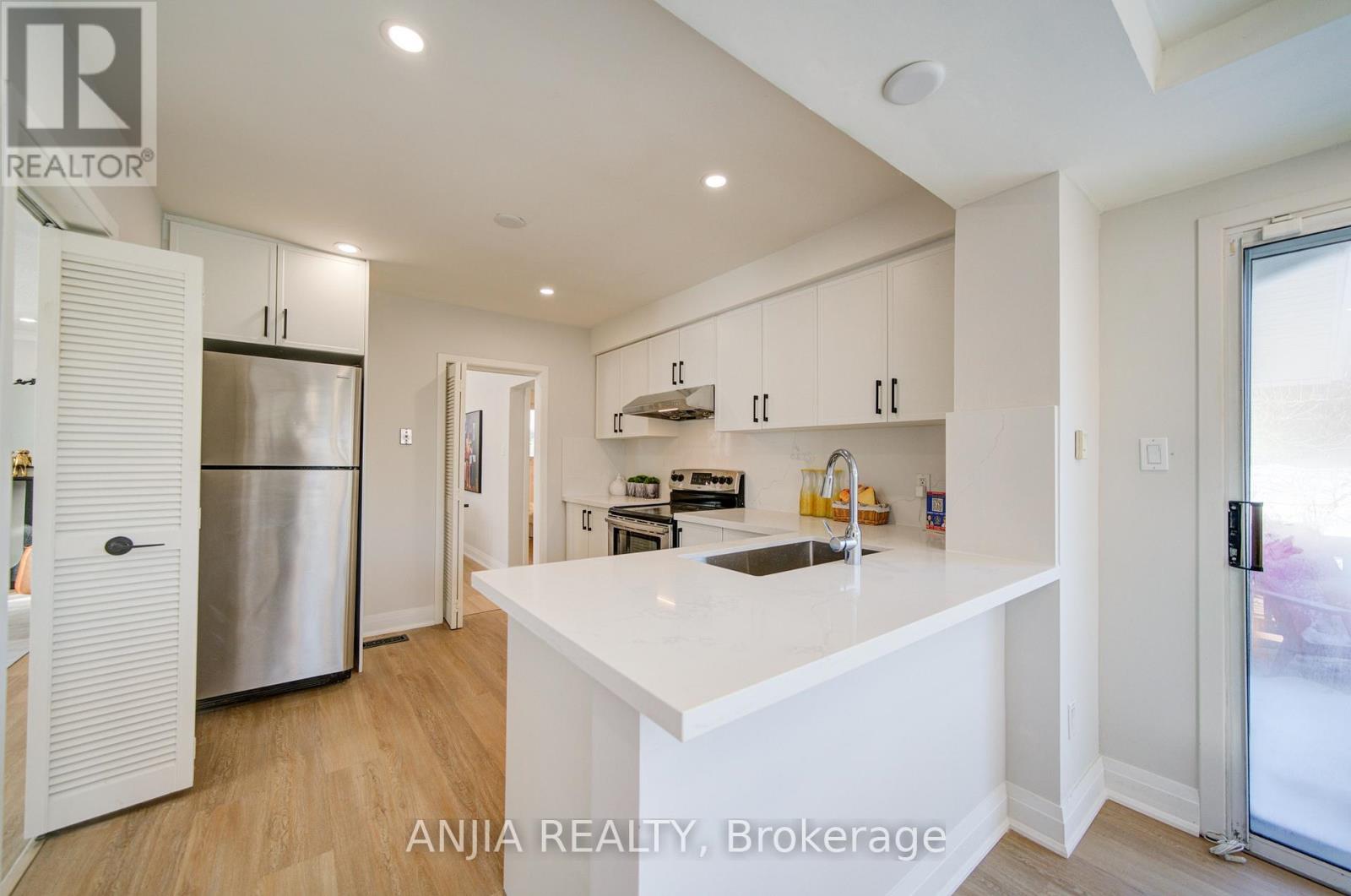 36 BIRCHARD STREET - 18