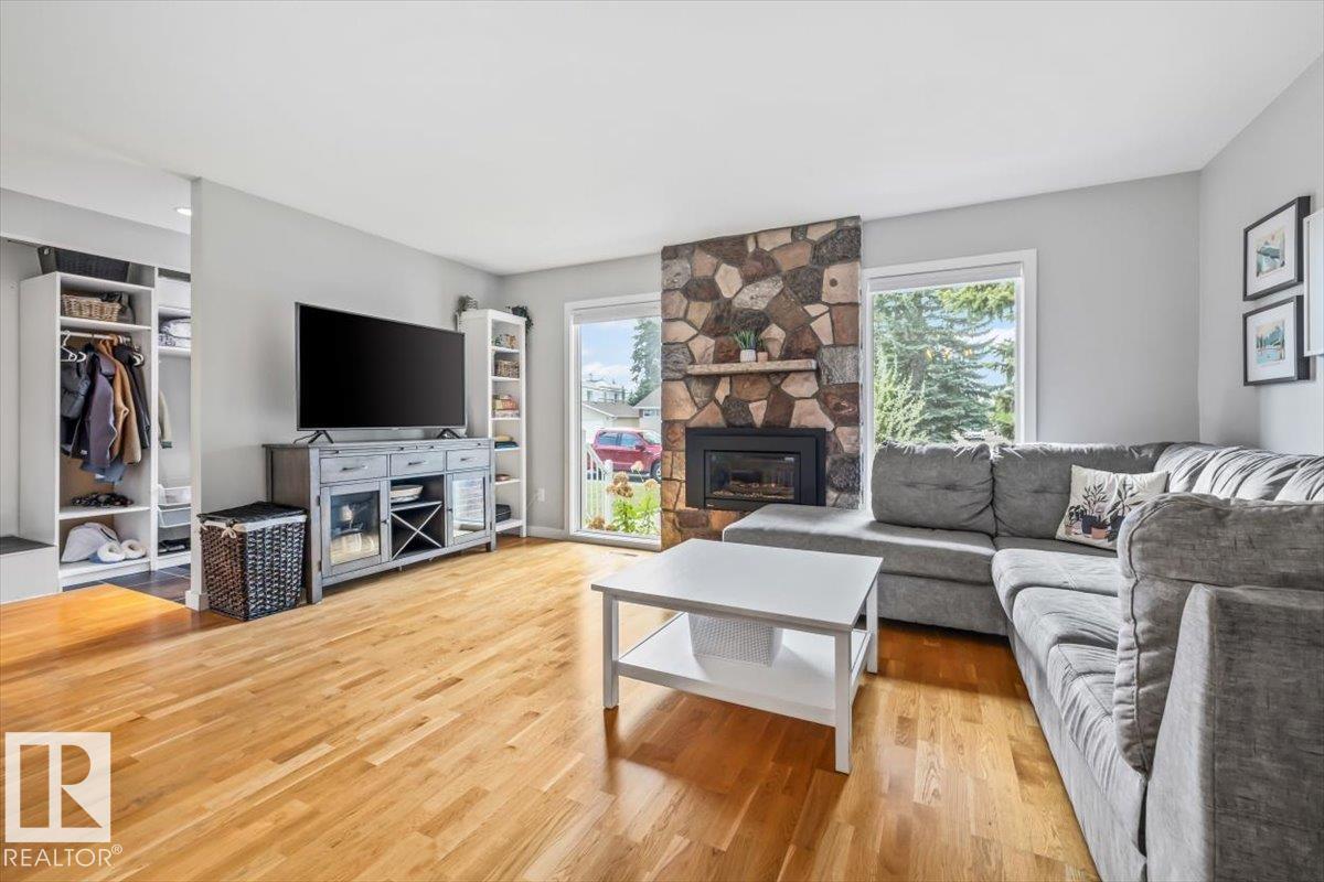 8523 143 ST NW - 6