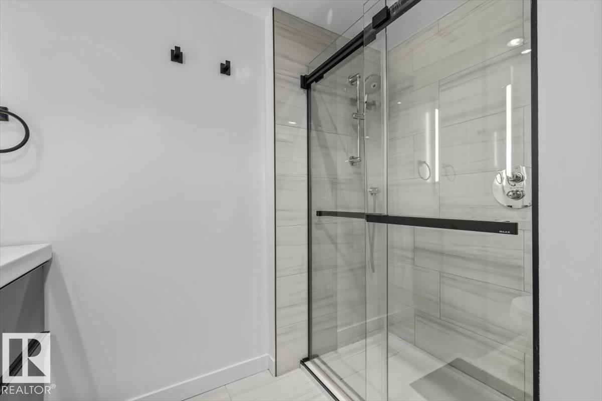 8523 143 ST NW - 39
