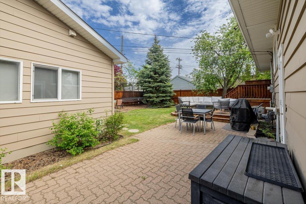 8523 143 ST NW - 50