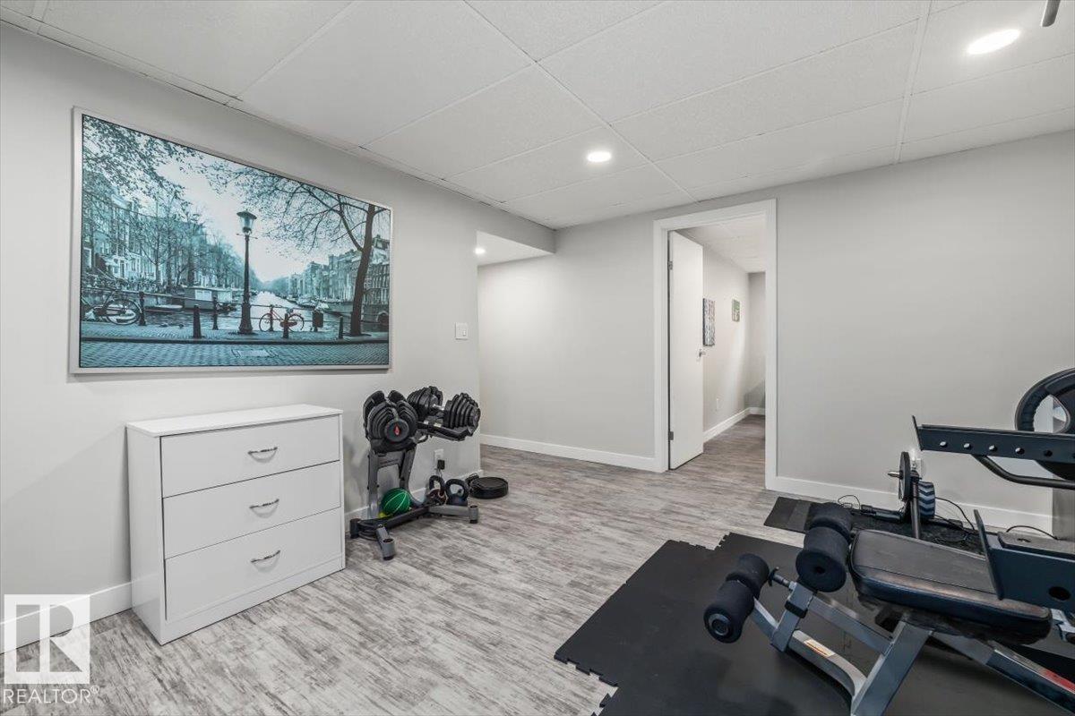 8523 143 ST NW - 34
