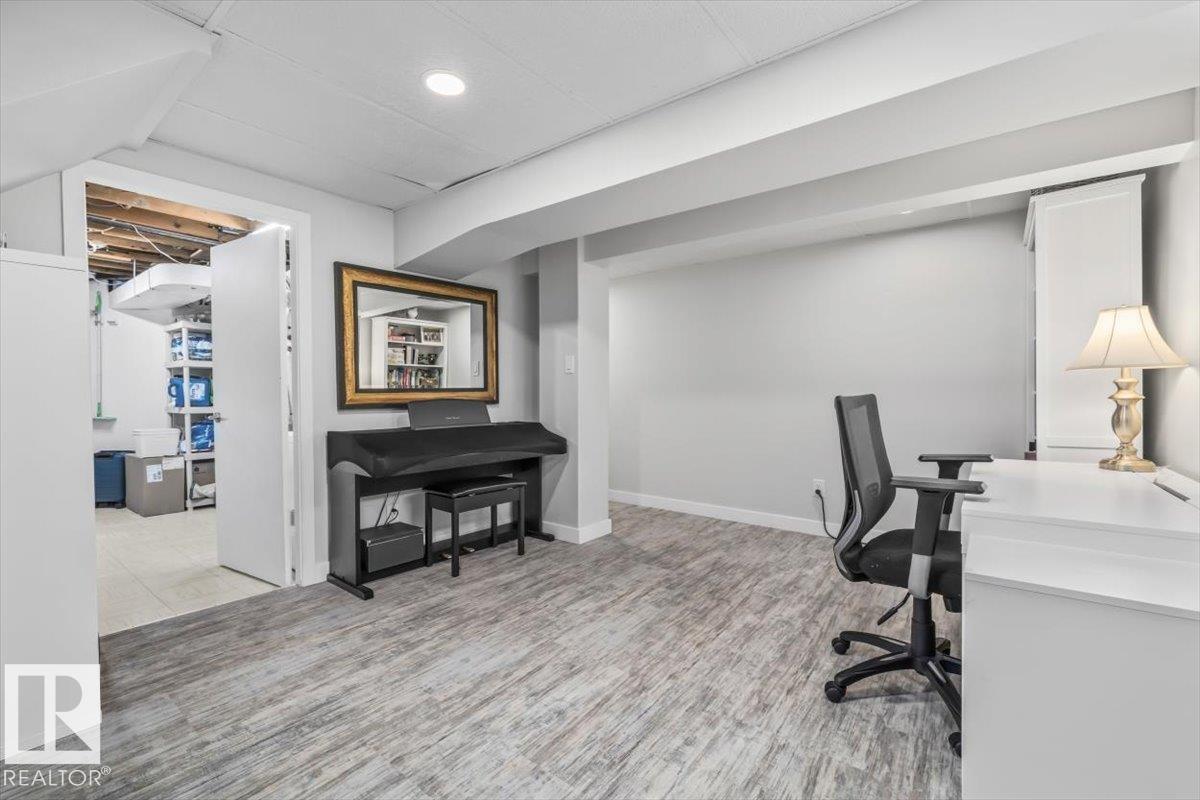 8523 143 ST NW - 27