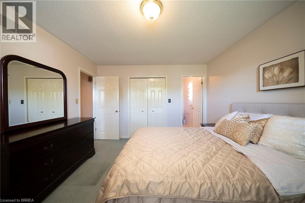 23 TRILLIUM Way - 13