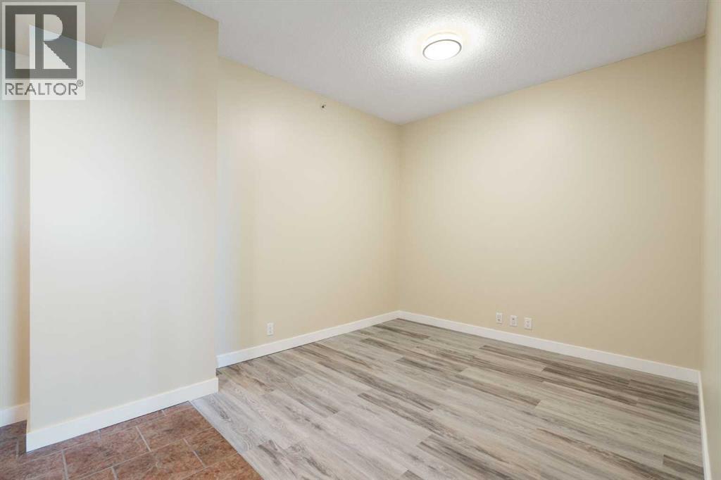 #1614 8880 Horton Road SW - 15