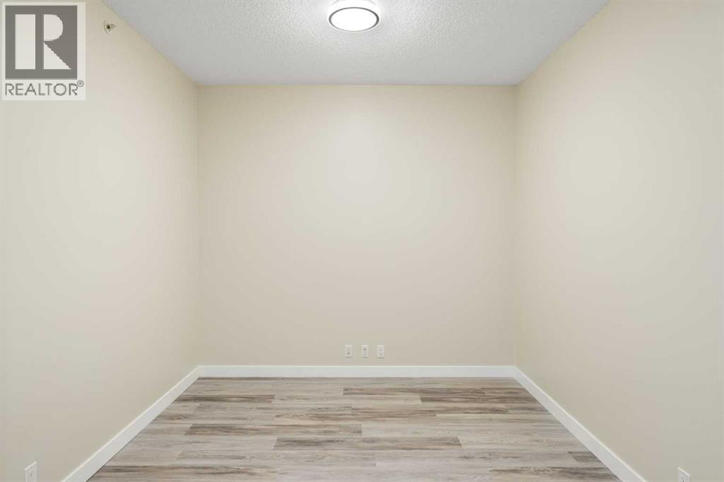 #1614 8880 Horton Road SW - 16