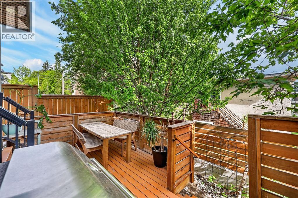 #3 1508 22 Avenue SW - 32