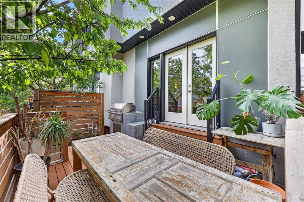 #3 1508 22 Avenue SW - 33