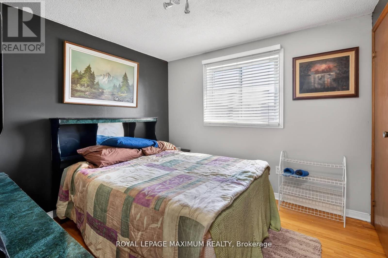 3 MUZZO COURT - 26