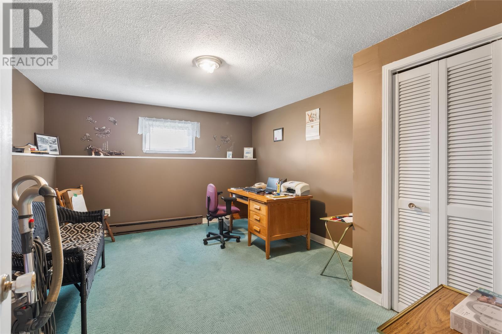 20 Braggs Lane - 24
