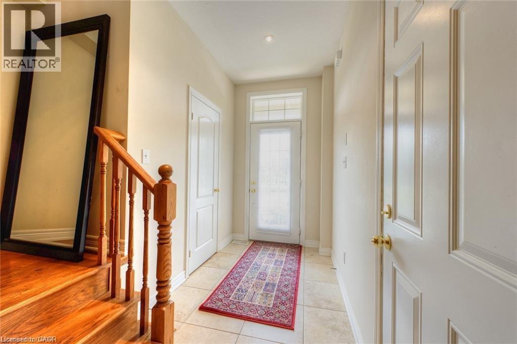 582 STONEHENGE Drive - 4