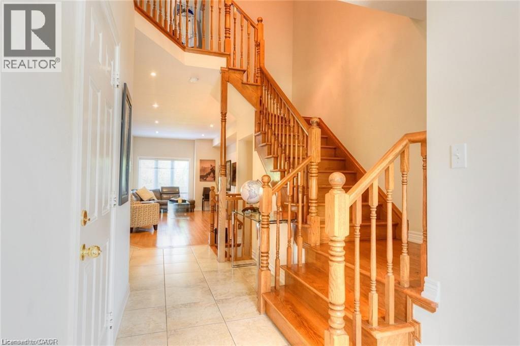 582 STONEHENGE Drive - 5