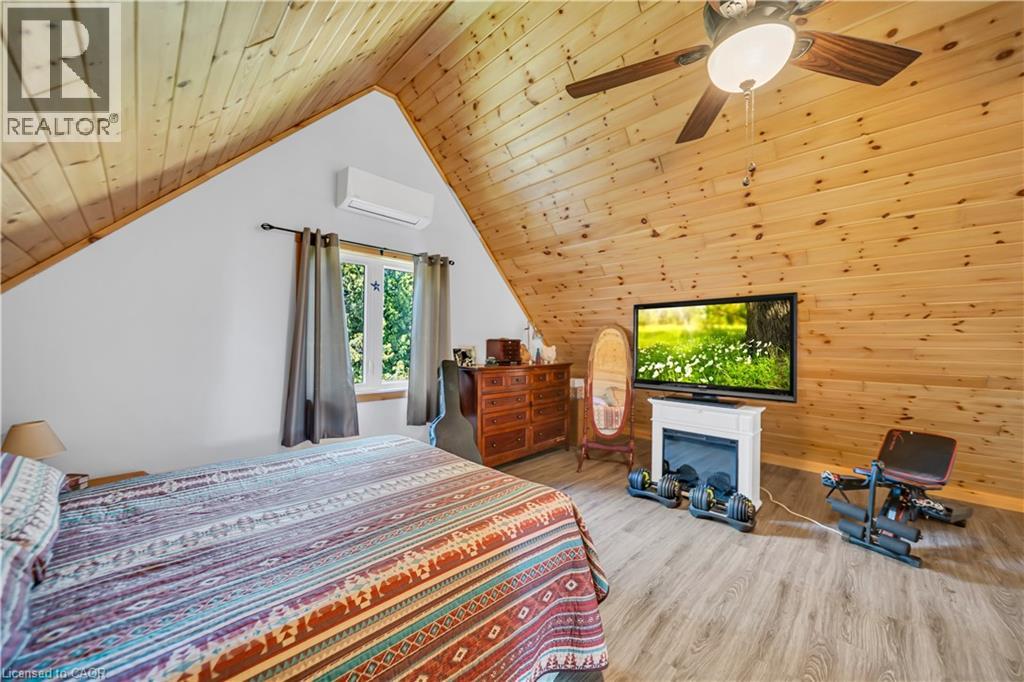 595 STOKES BAY Road - 32