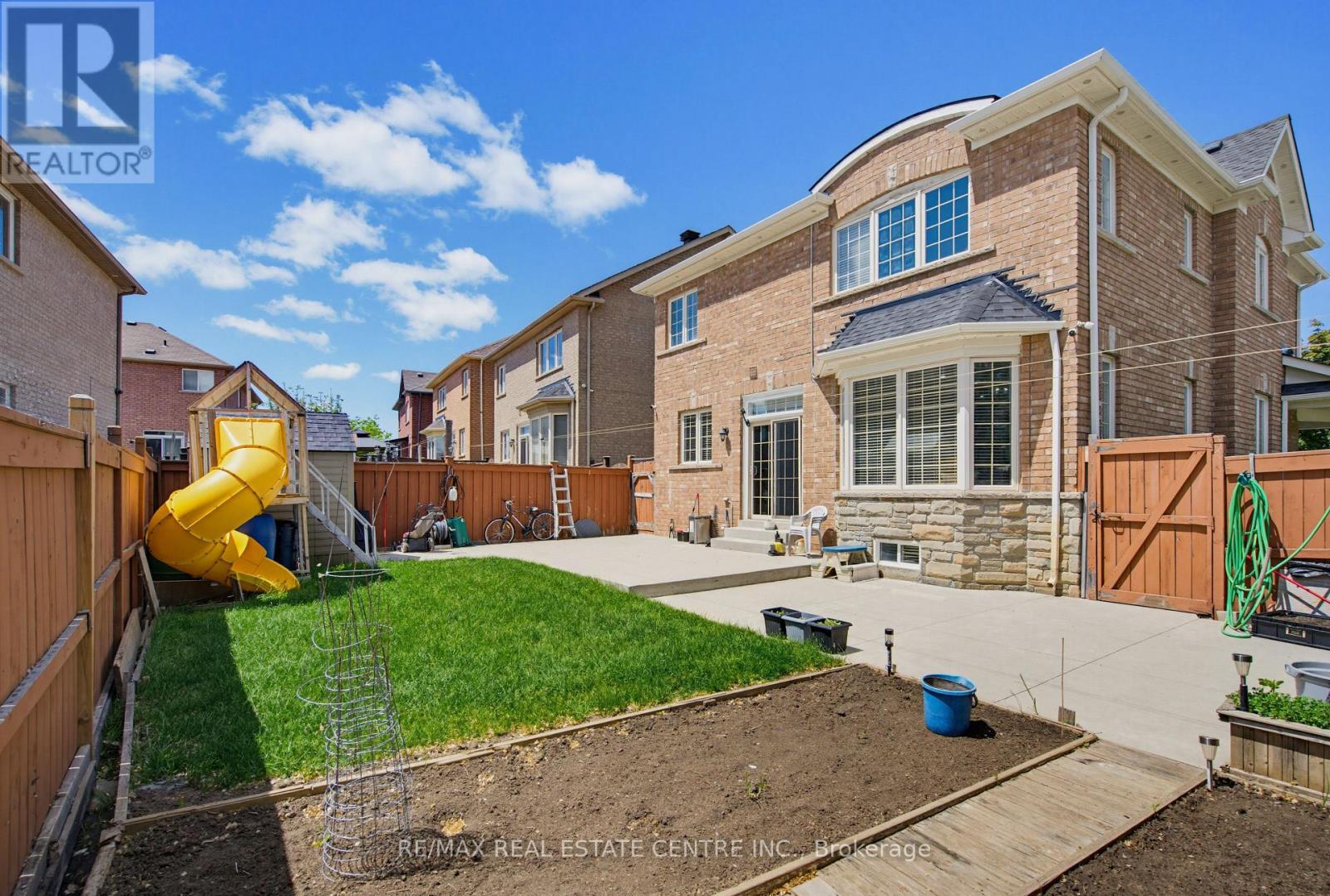 7 RESSERVILLE STREET - 38