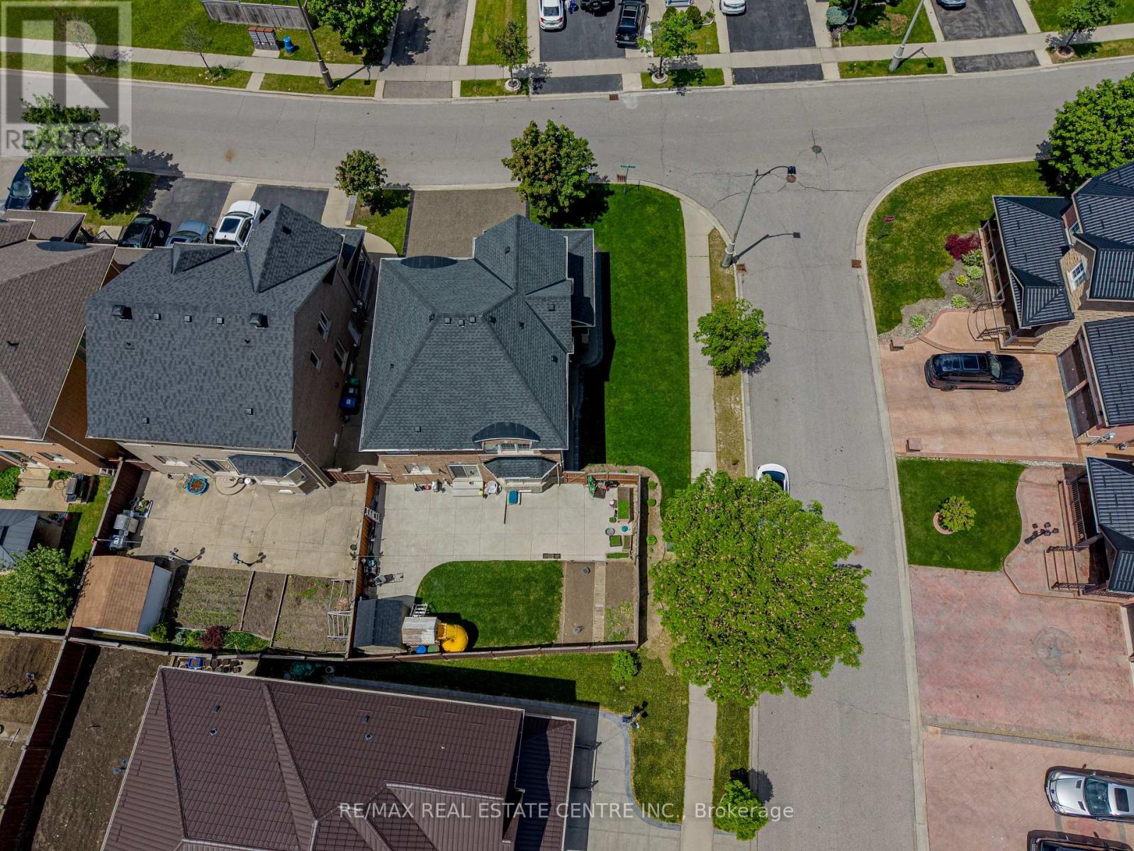 7 RESSERVILLE STREET - 43