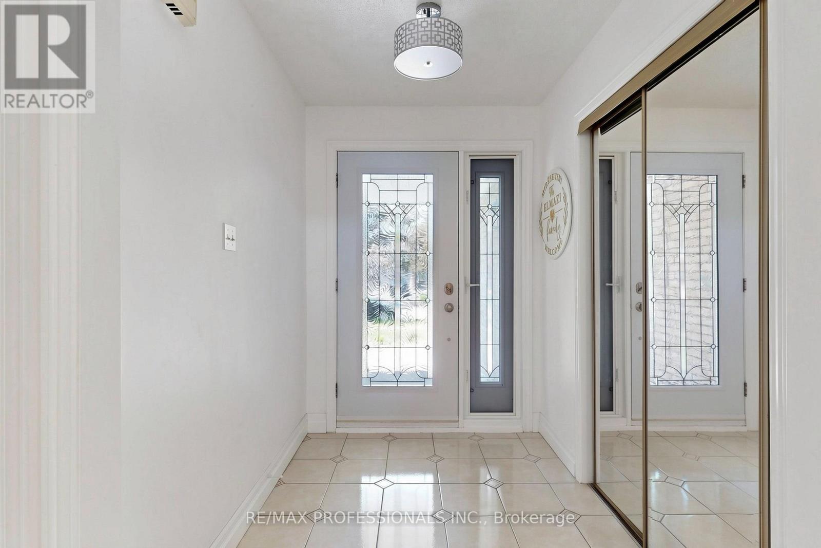 970 SILVERSMITH DRIVE - 19