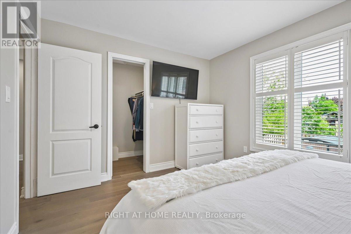 2225 HUMMINGBIRD WAY - 22