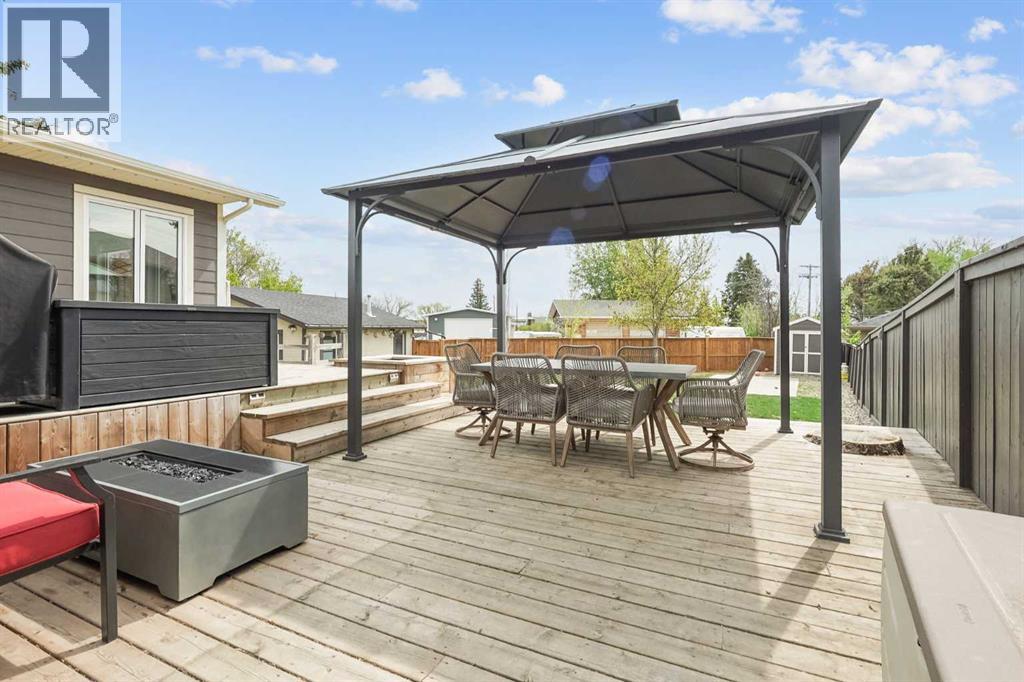 613 33 Street S - 43