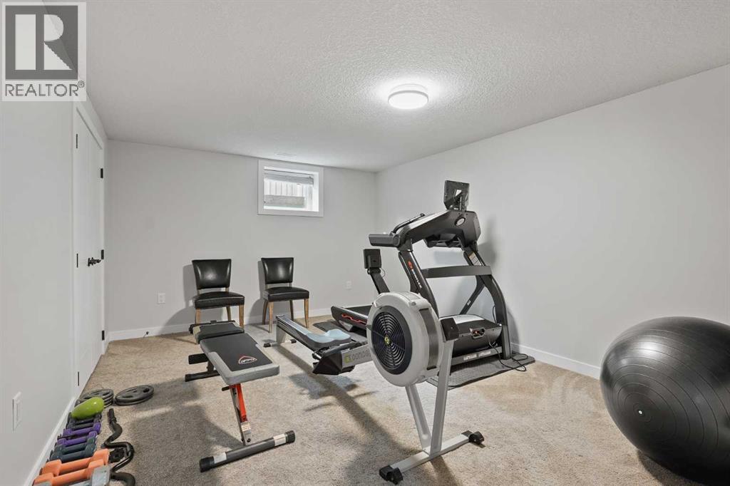 613 33 Street S - 37