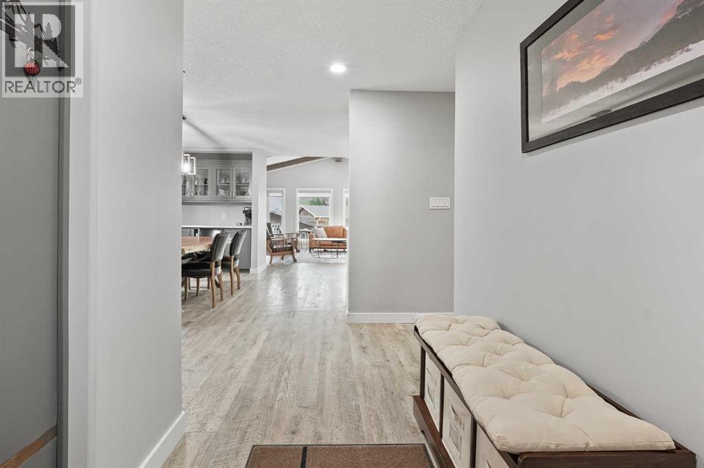 613 33 Street S - 7