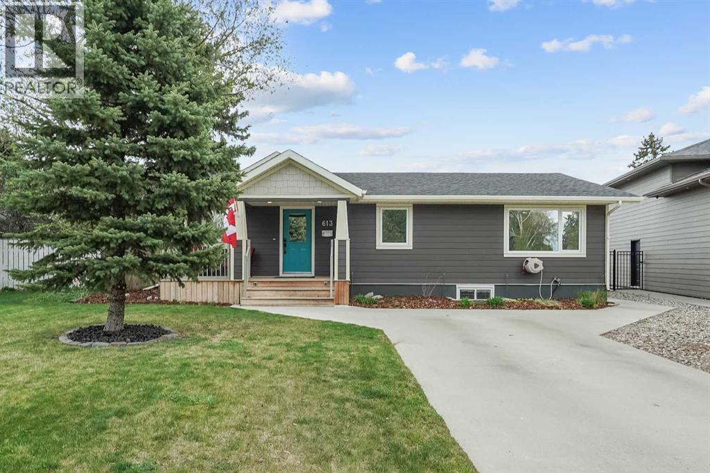 613 33 Street S - Image 2