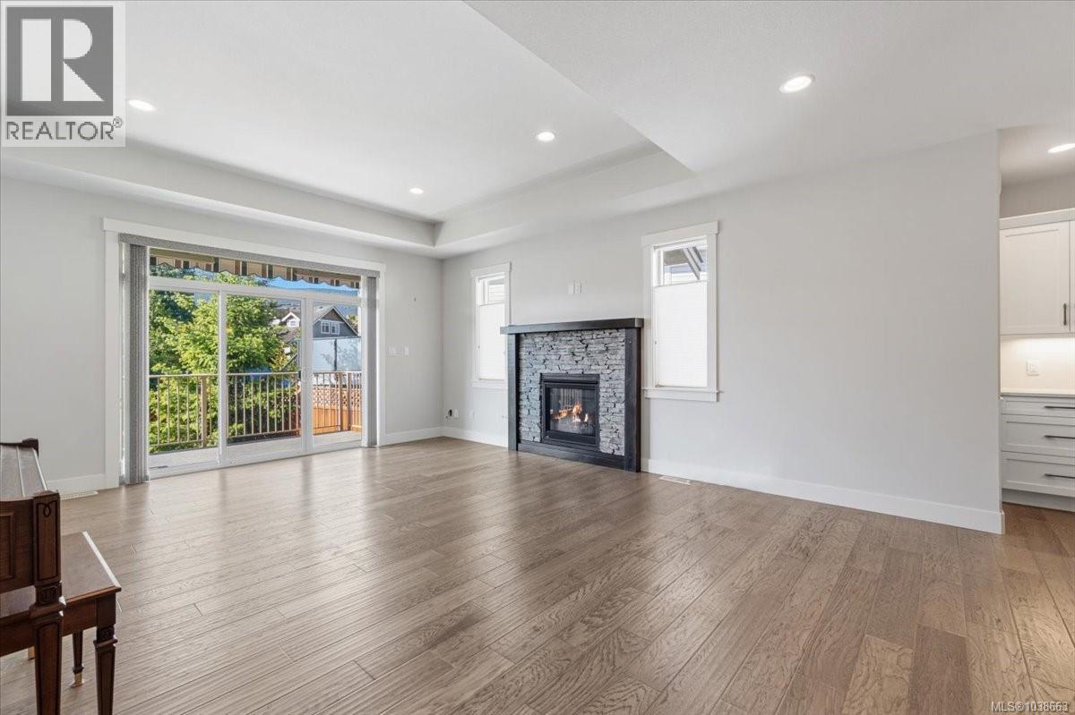 3825 Marjorie Way - 14