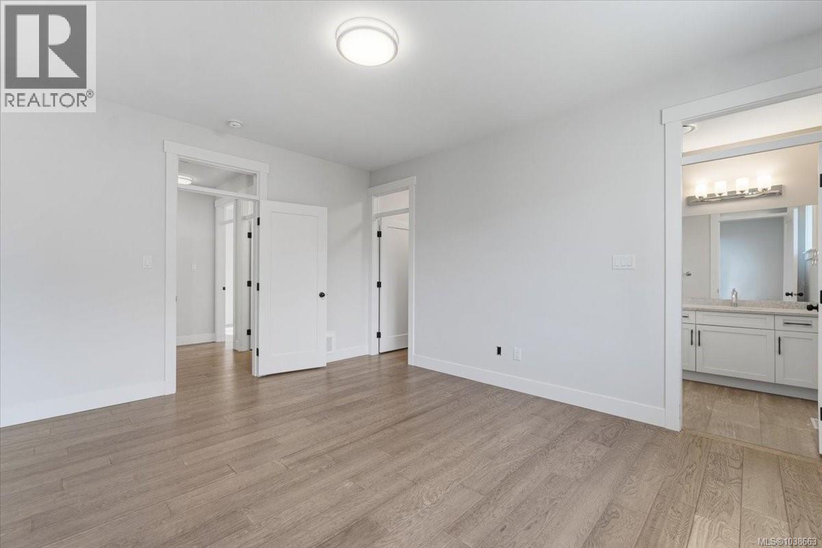 3825 Marjorie Way - 17