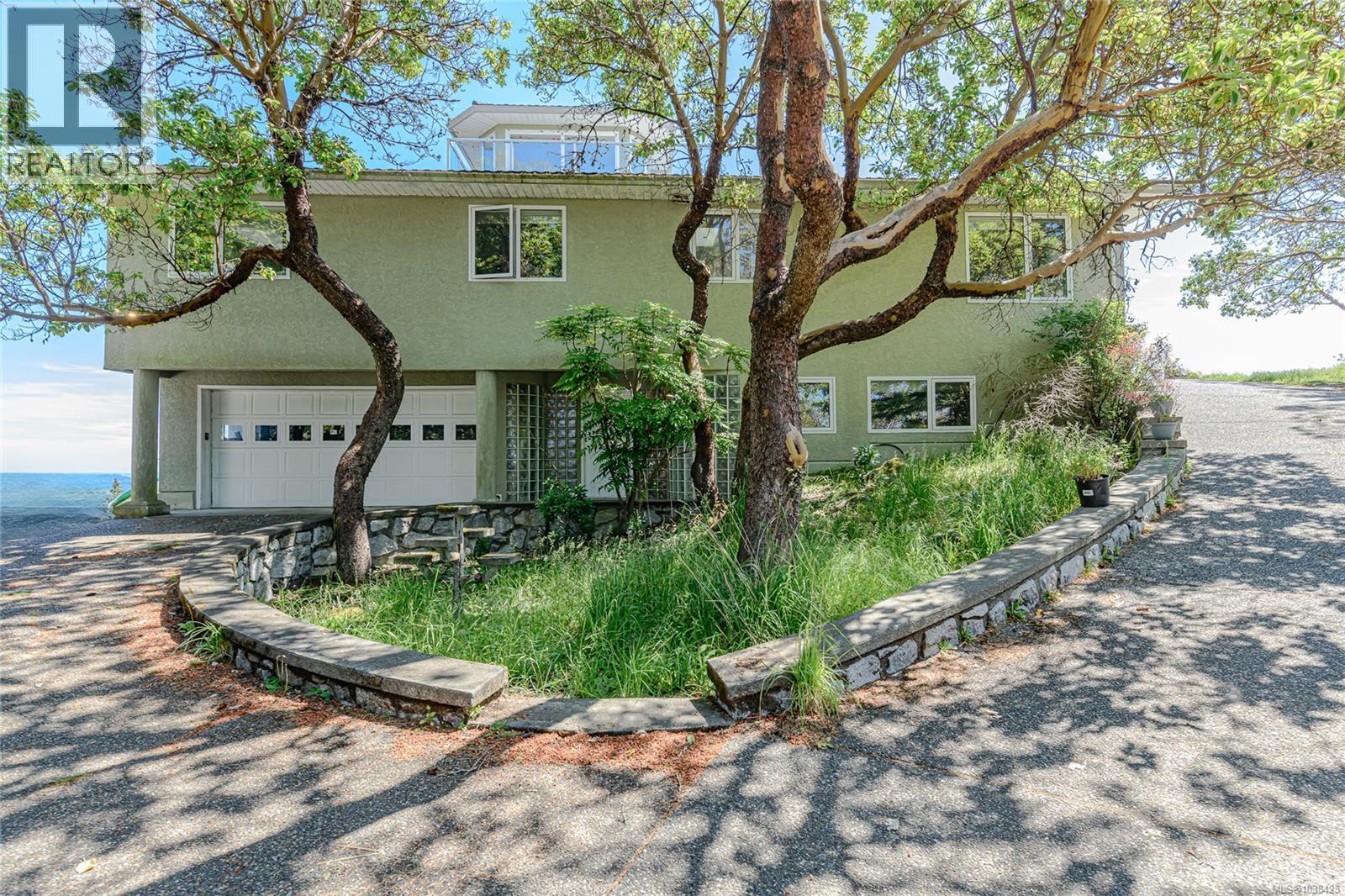 749 Walfred Rd - 26