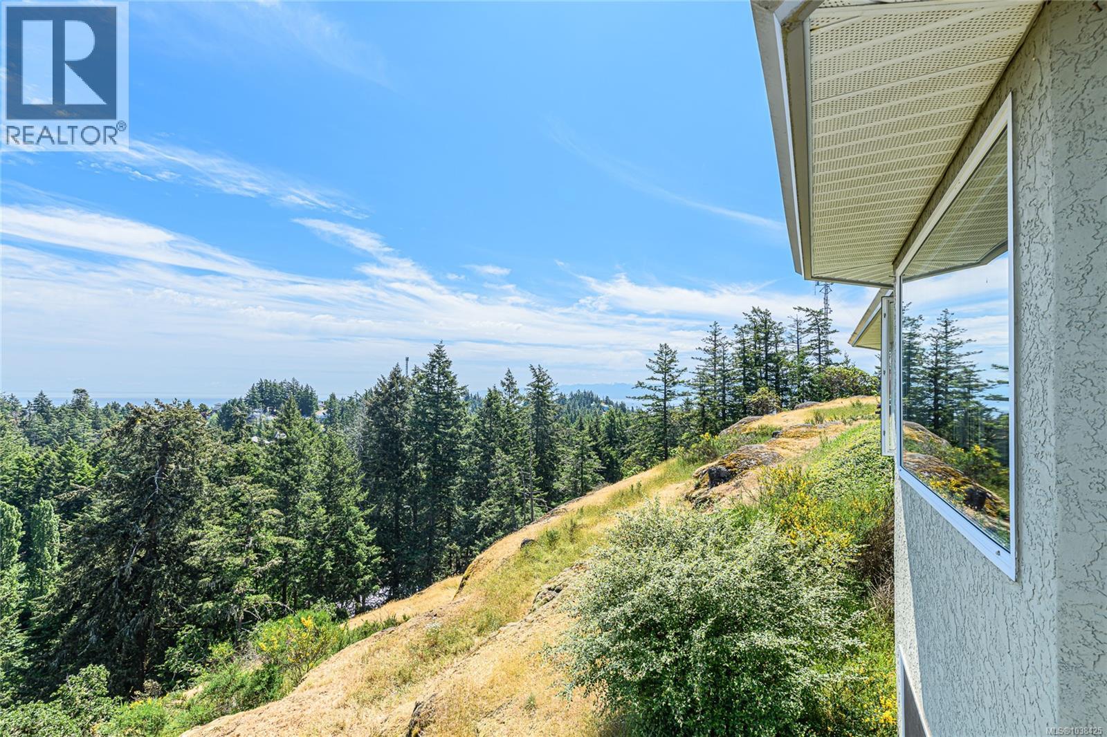 749 Walfred Rd - 19