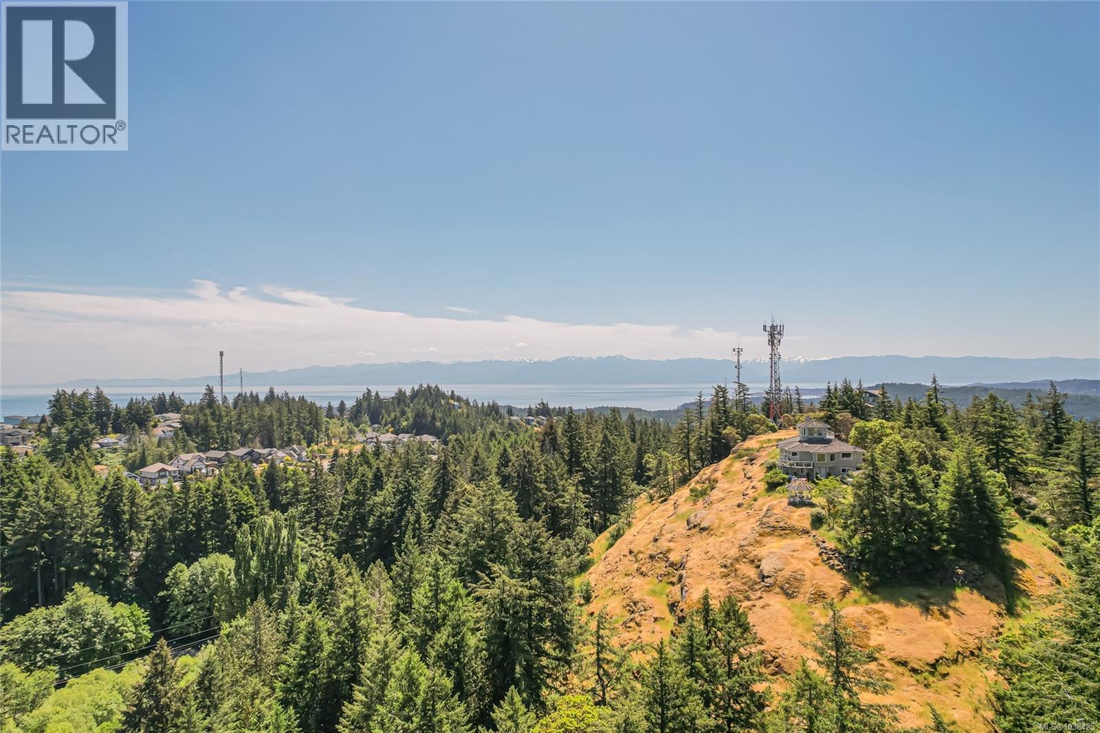 749 Walfred Rd - 10