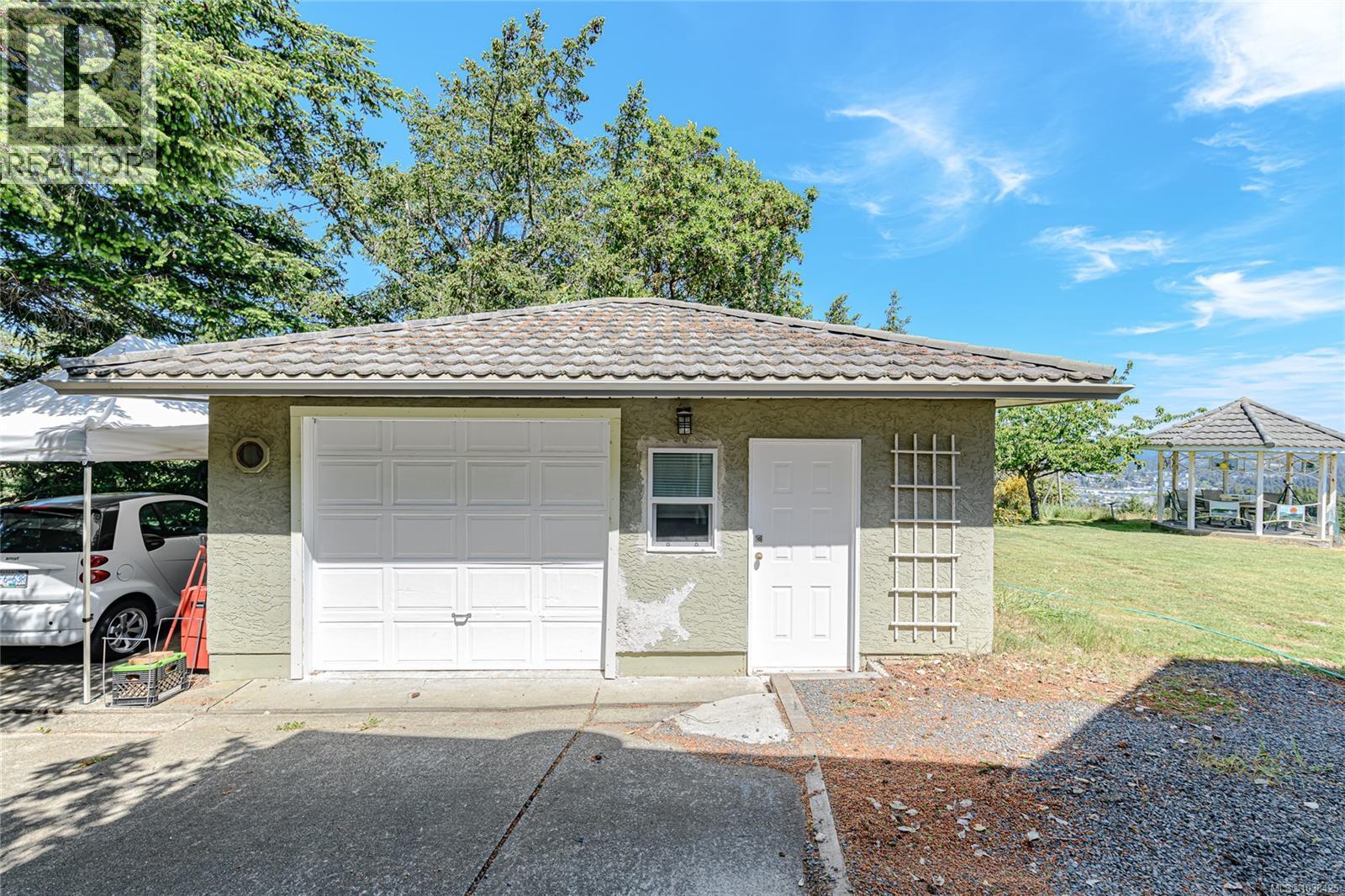 749 Walfred Rd - 59
