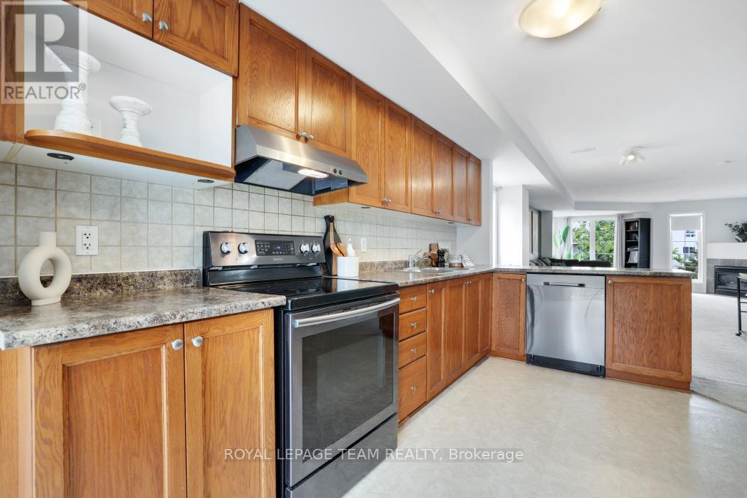 #76 130 BERRIGAN DRIVE - 16