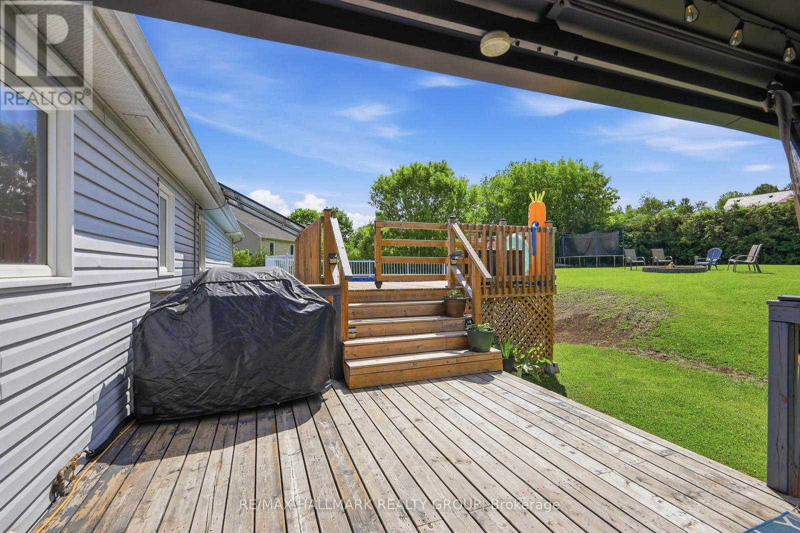 2740 LOCKWOOD LANE - 35