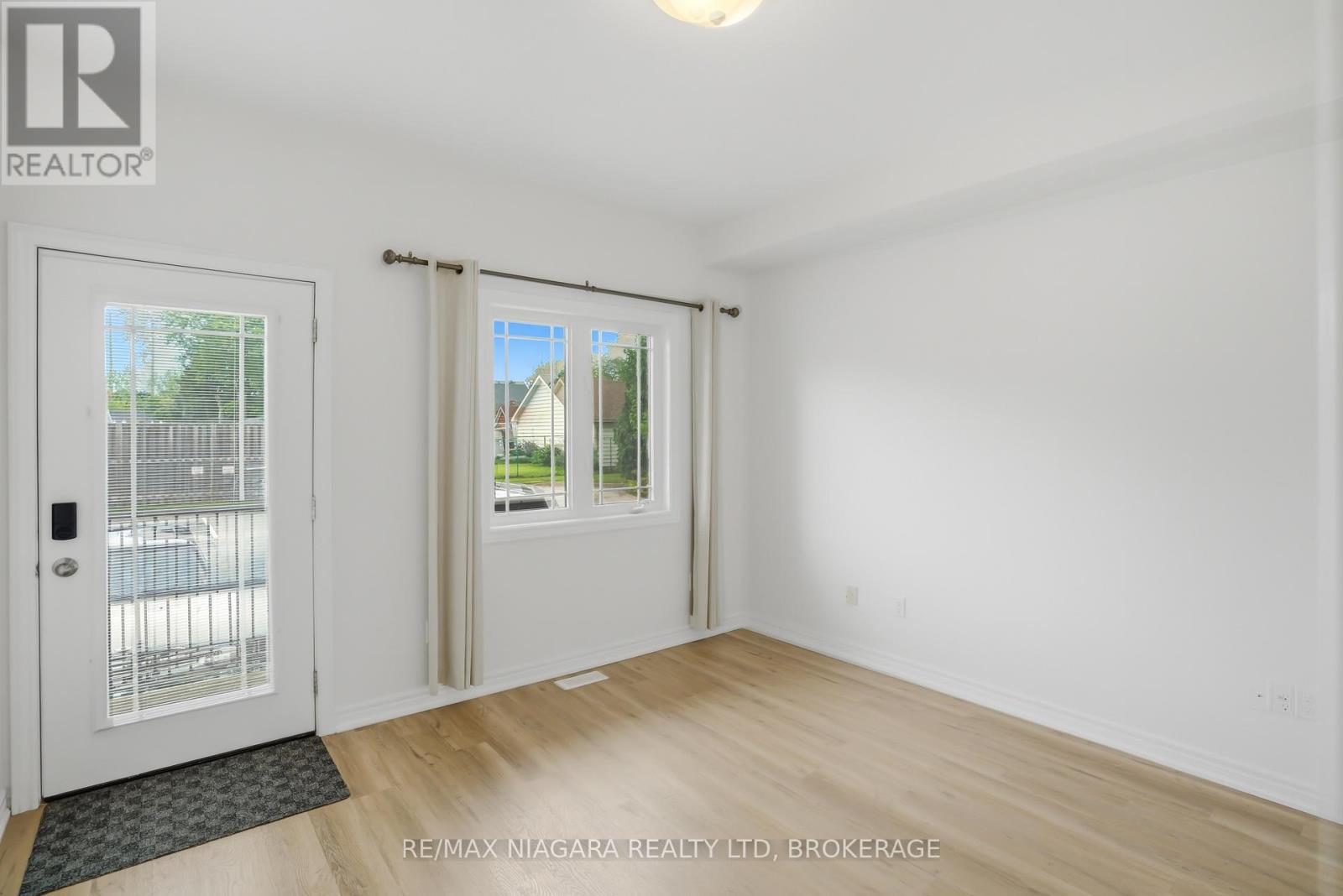 #104 6045 DUNN STREET - 12