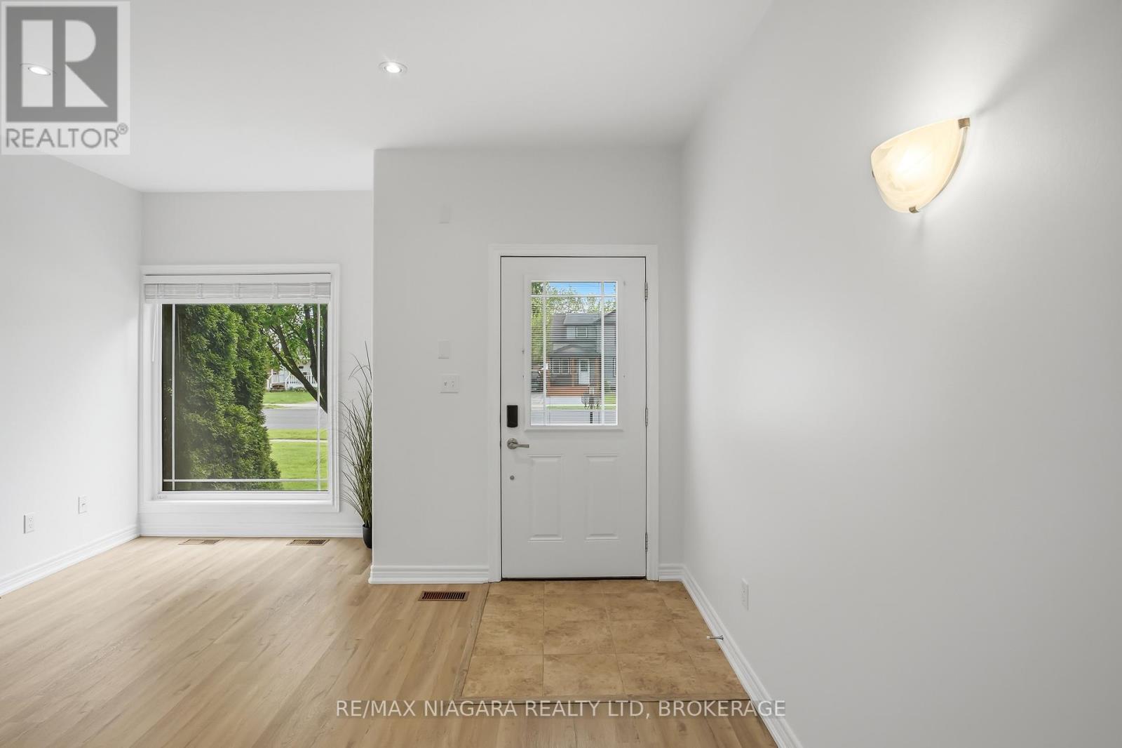#104 6045 DUNN STREET - 4
