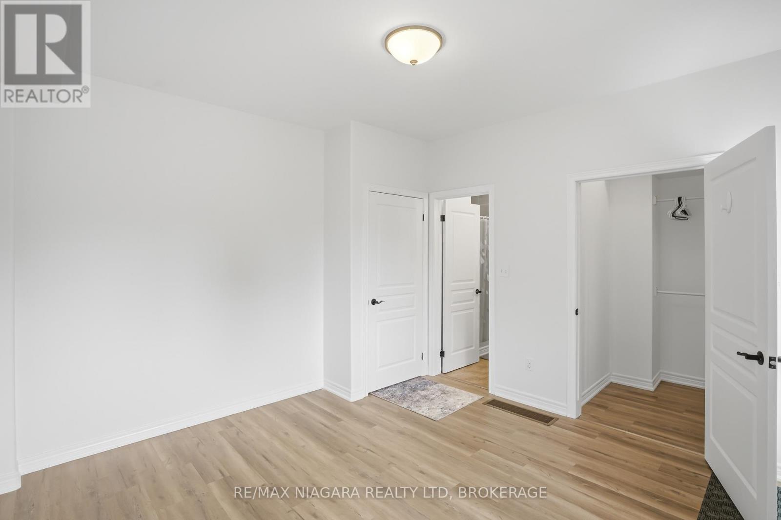 #104 6045 DUNN STREET - 6