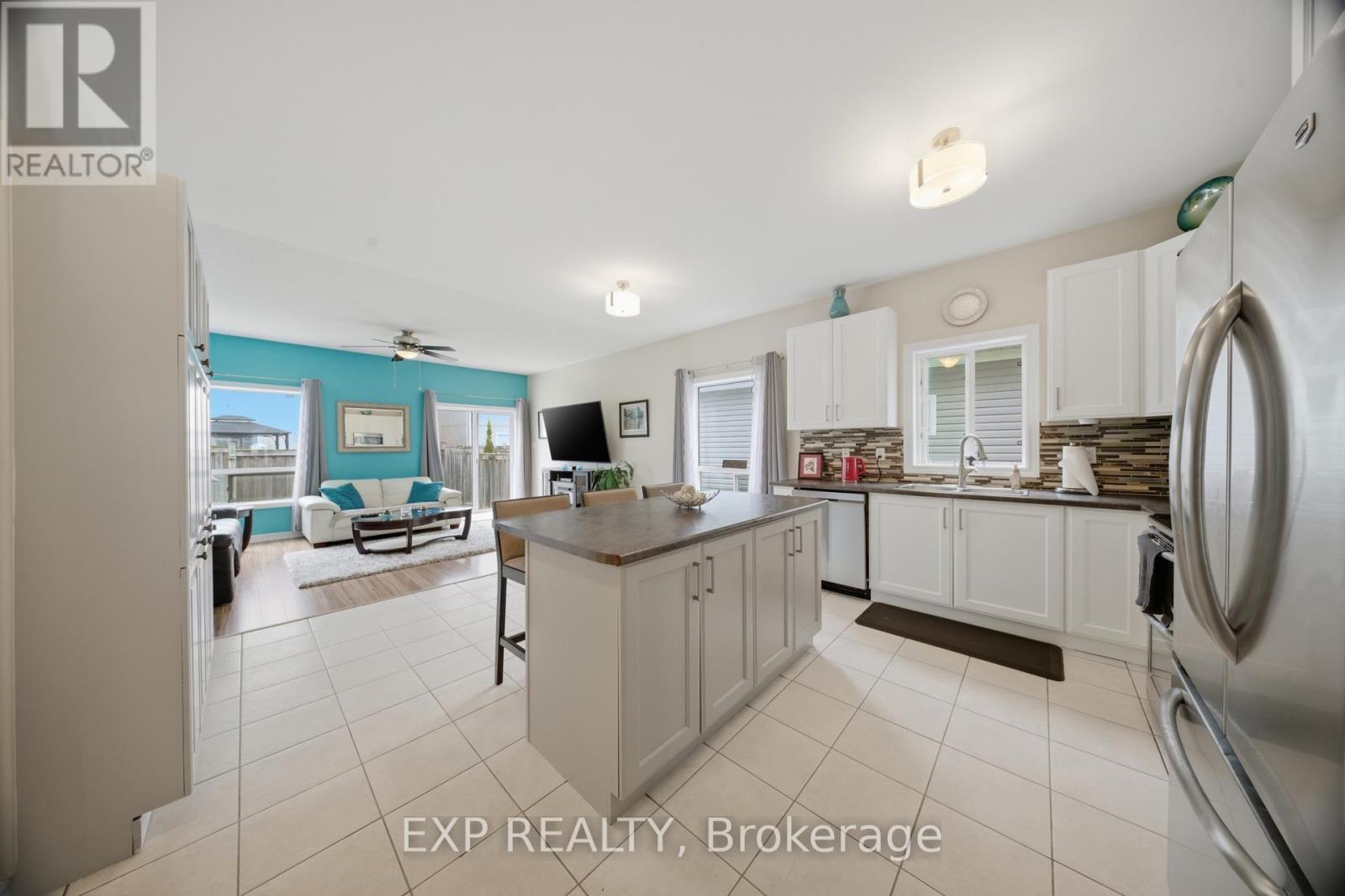 832 O'REILLY CRESCENT - 11