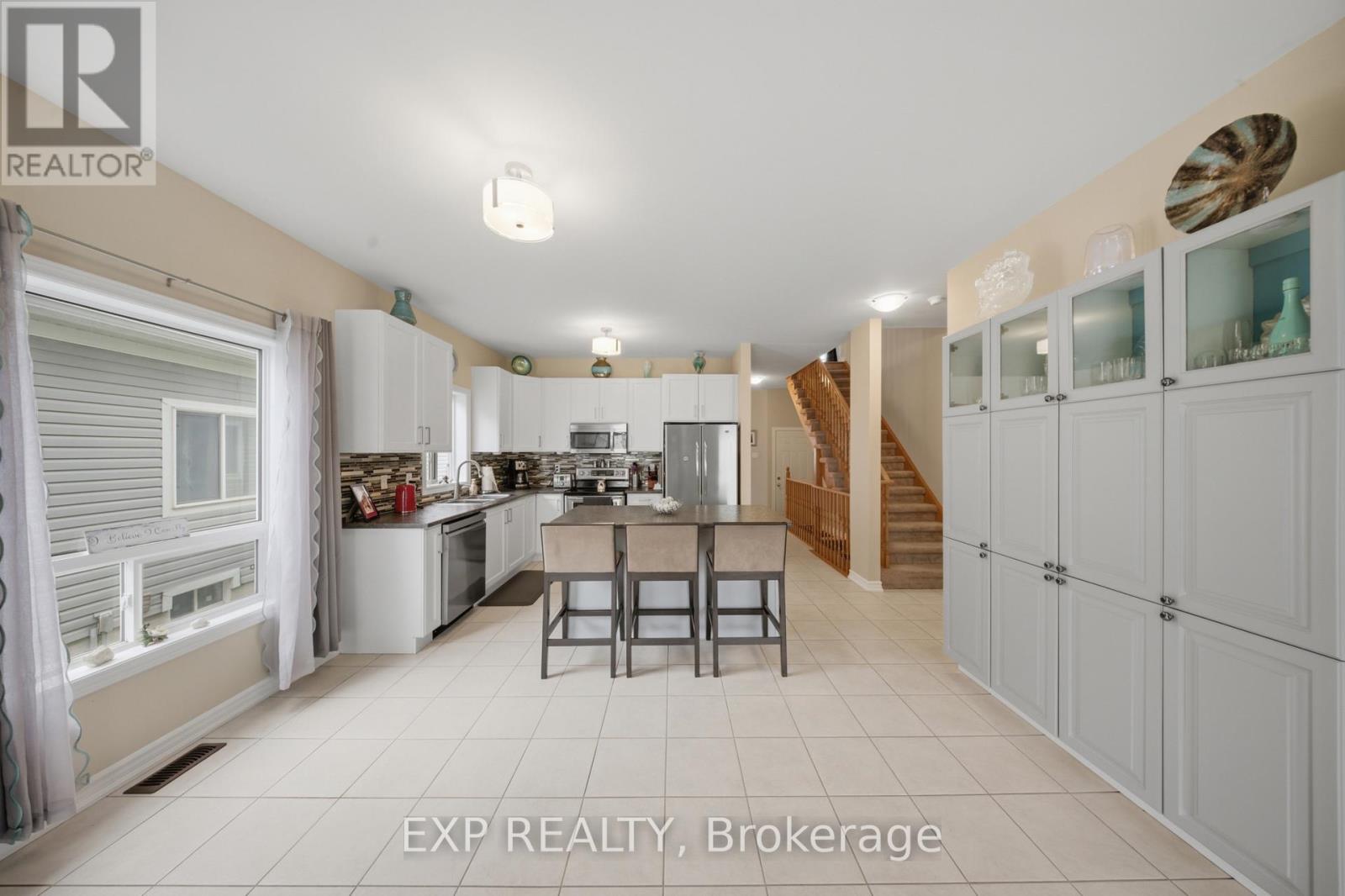 832 O'REILLY CRESCENT - 12