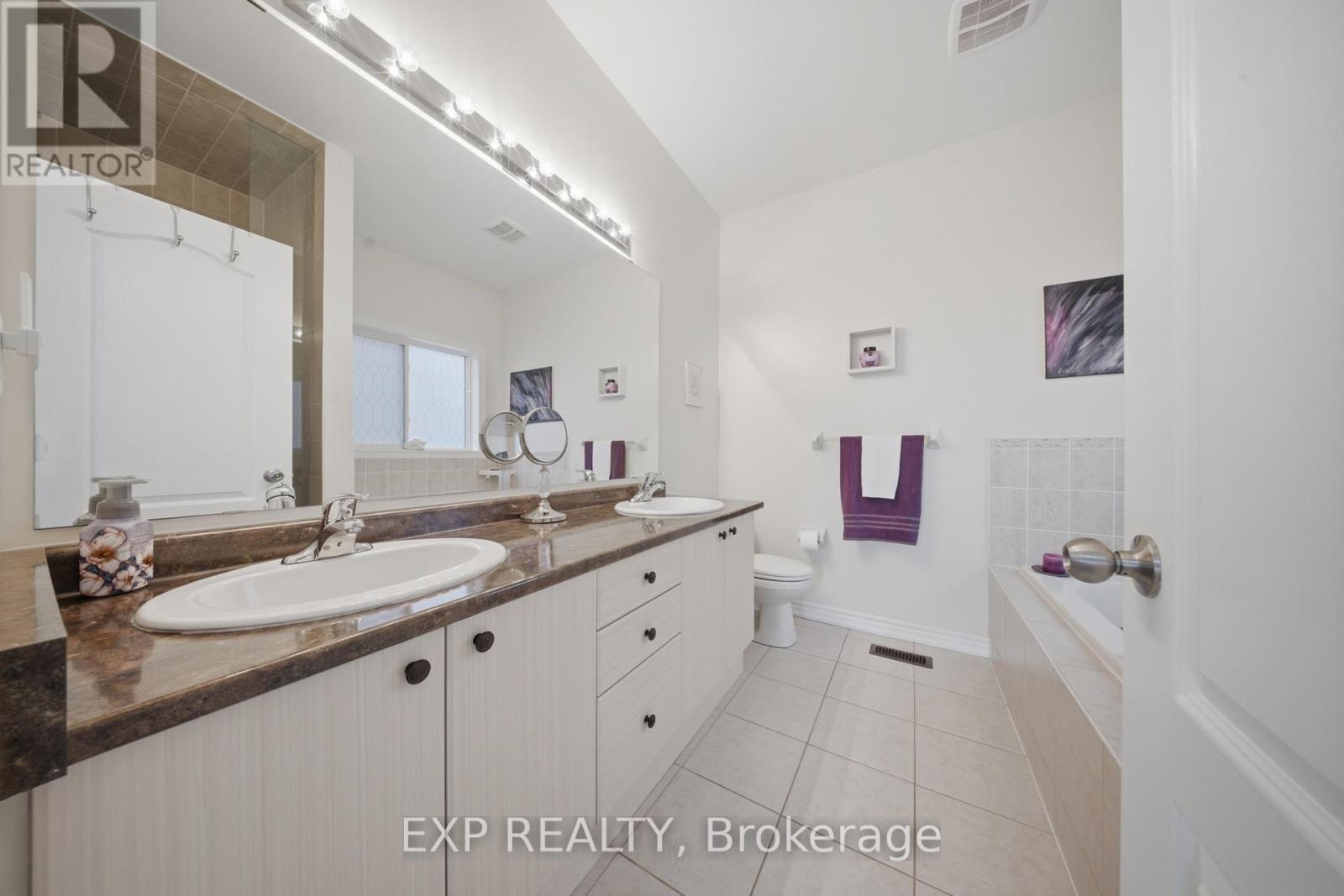 832 O'REILLY CRESCENT - 25