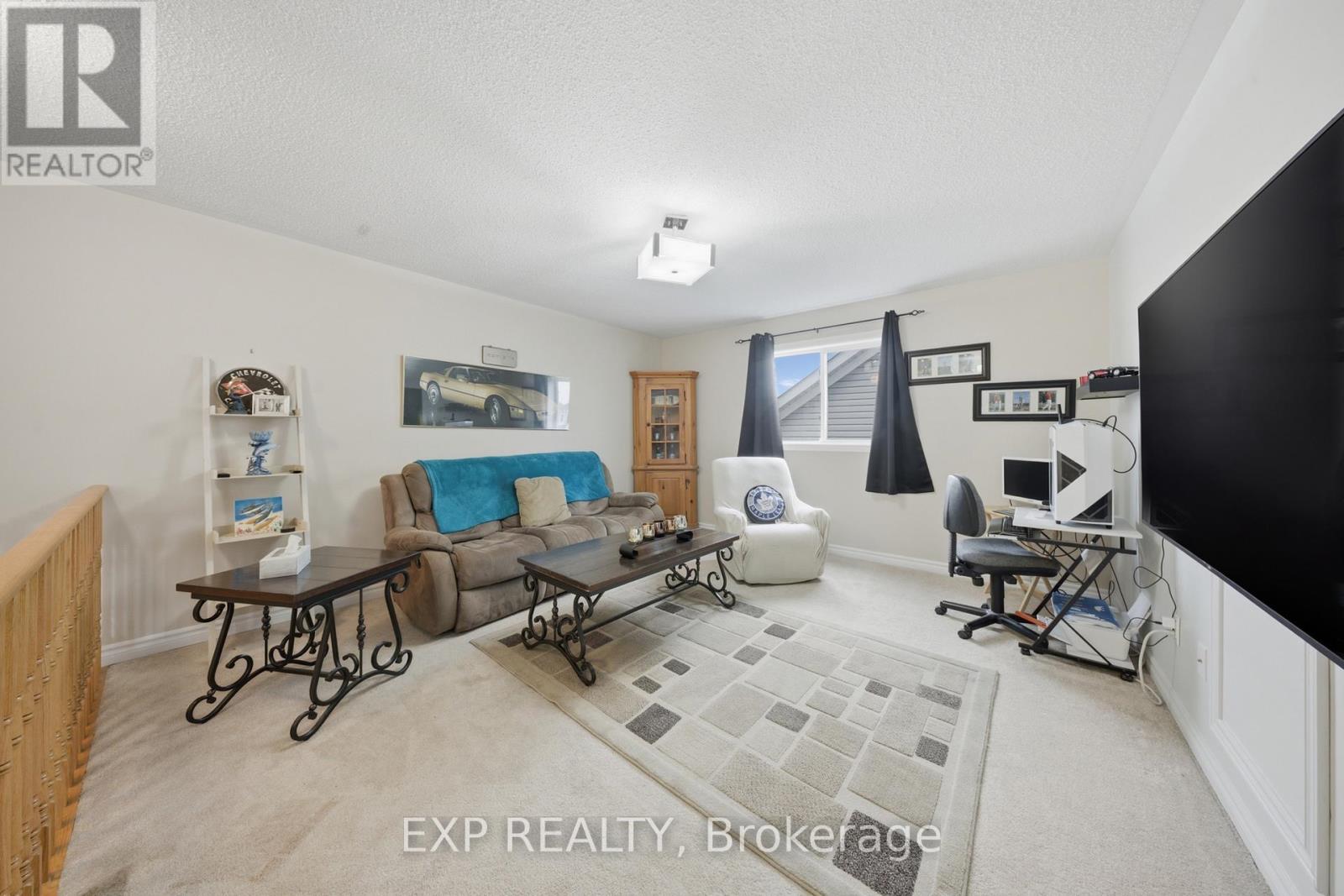 832 O'REILLY CRESCENT - 27