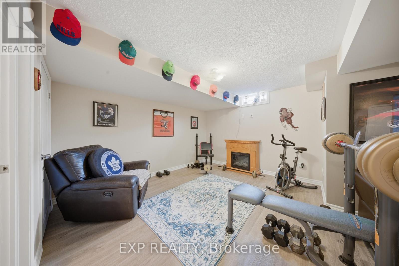 832 O'REILLY CRESCENT - 35