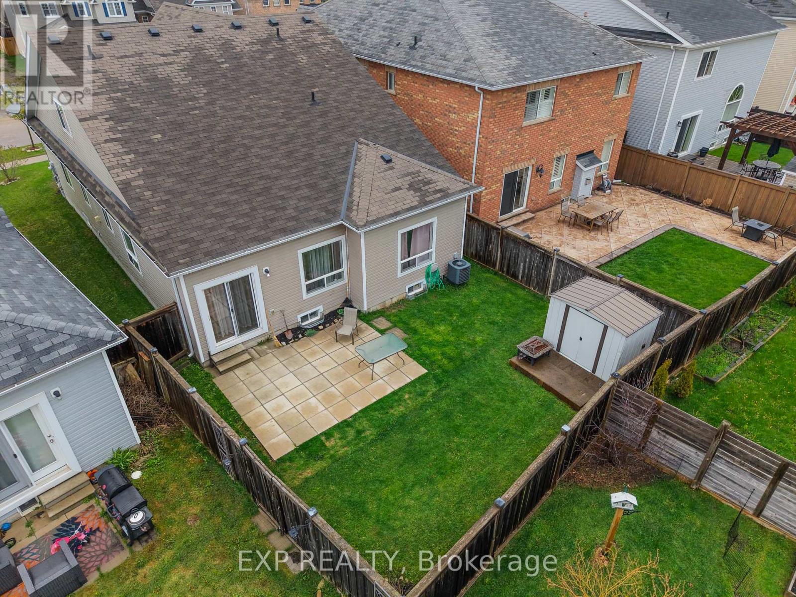 832 O'REILLY CRESCENT - 41