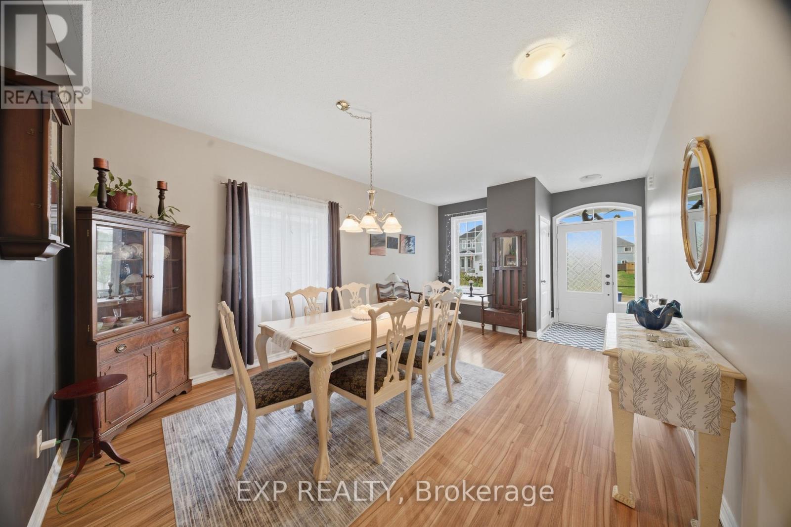 832 O'REILLY CRESCENT - 7